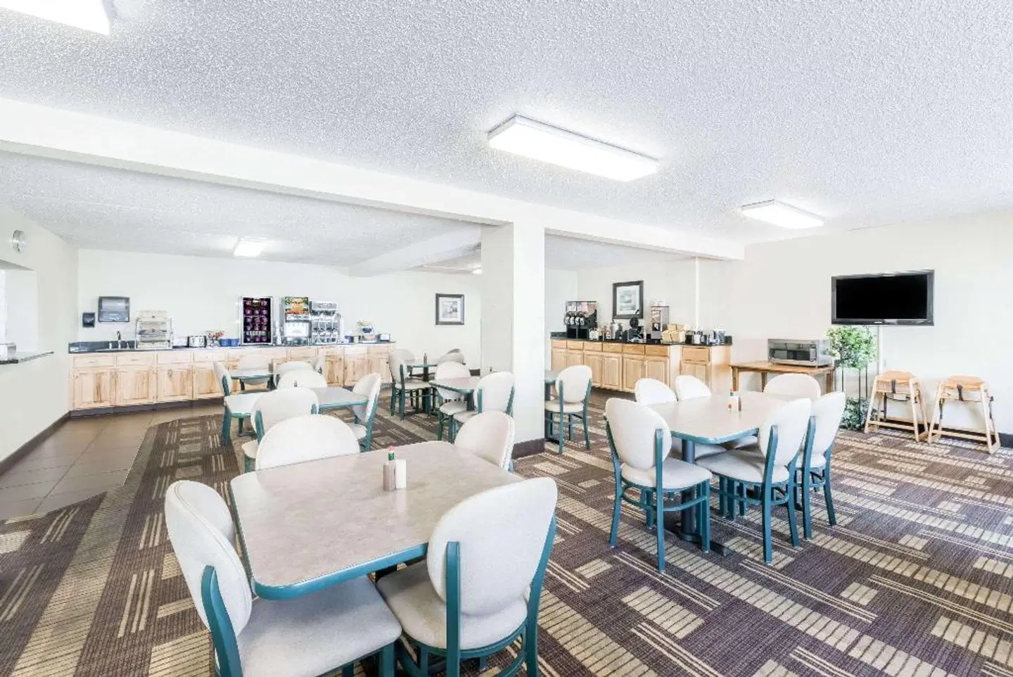 Days Inn by Wyndham Bismarck Restaurant
