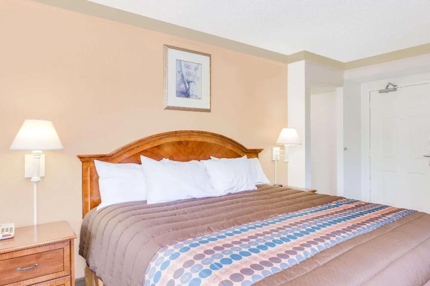 Days Inn by Wyndham Birmingham/West ROOM_EXAMPLE