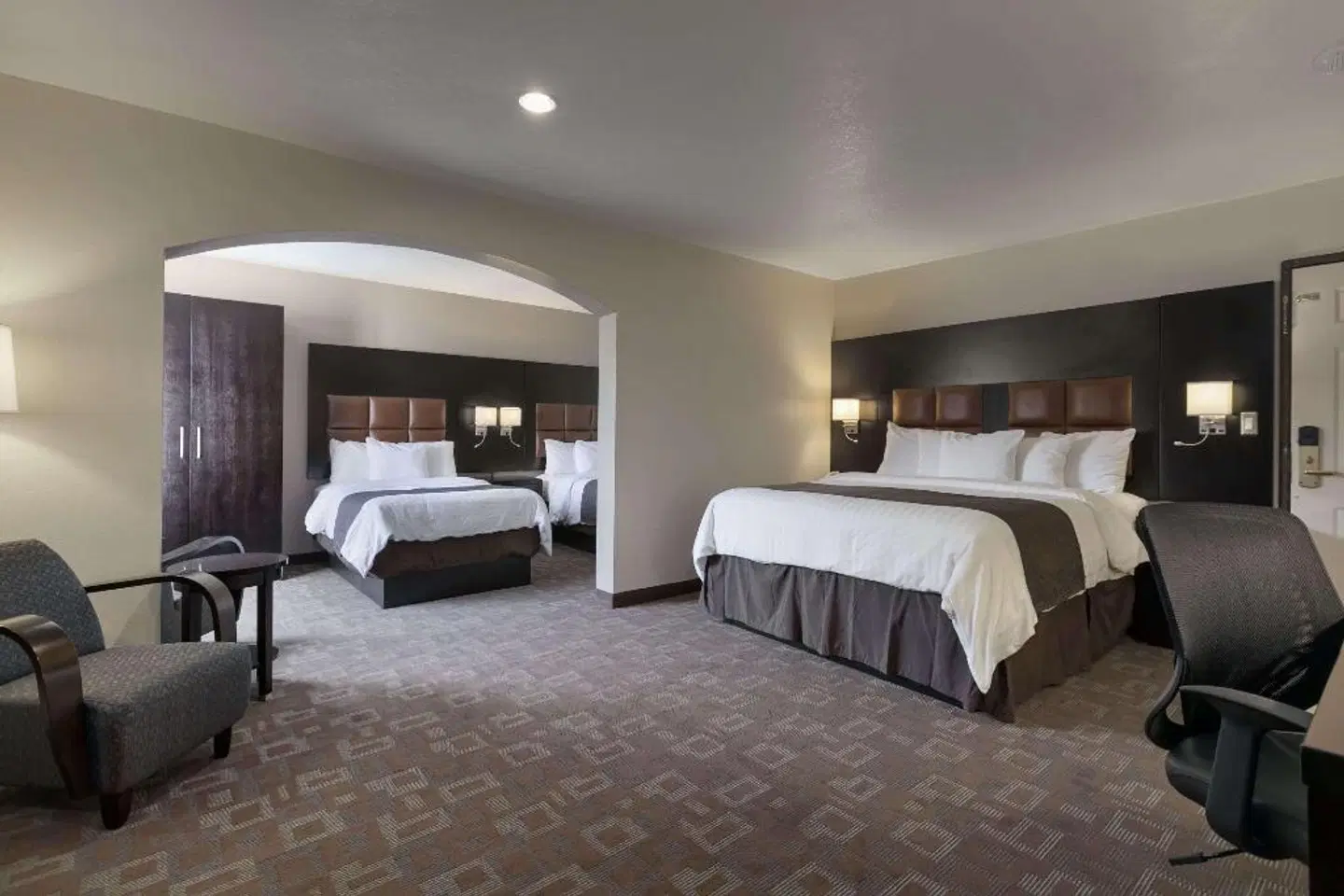 Days Inn by Wyndham Downey ROOM_EXAMPLE