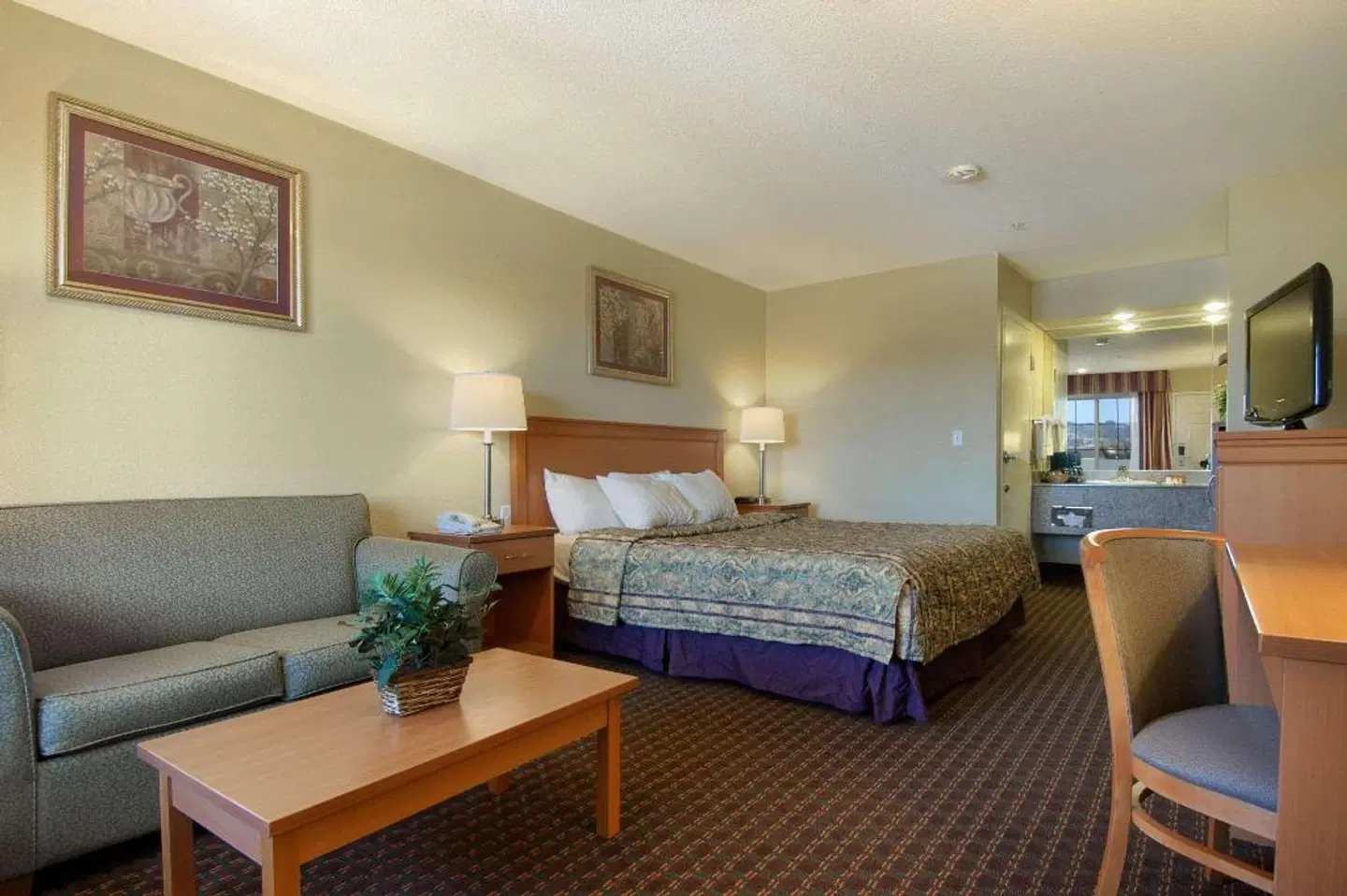 Days Inn by Wyndham Hayward Airport ROOM_EXAMPLE