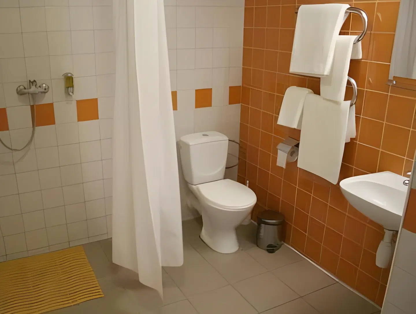 Olimpiska Centra Ventspils Hotel Badezimmer