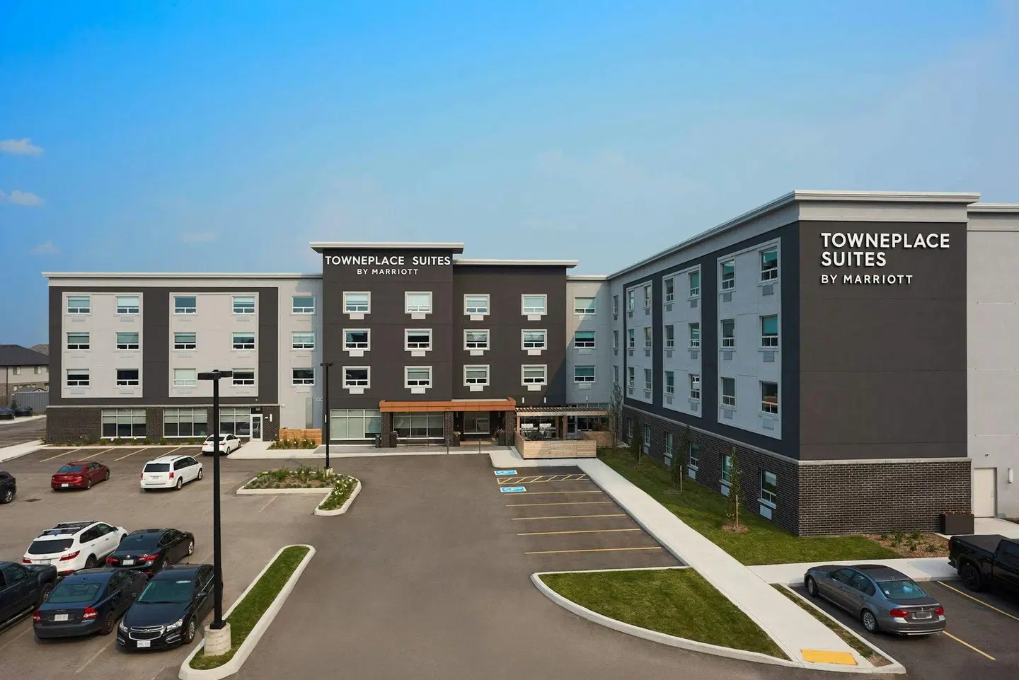 TownePlace Suites by Marriott Hamilton EXTERIOR