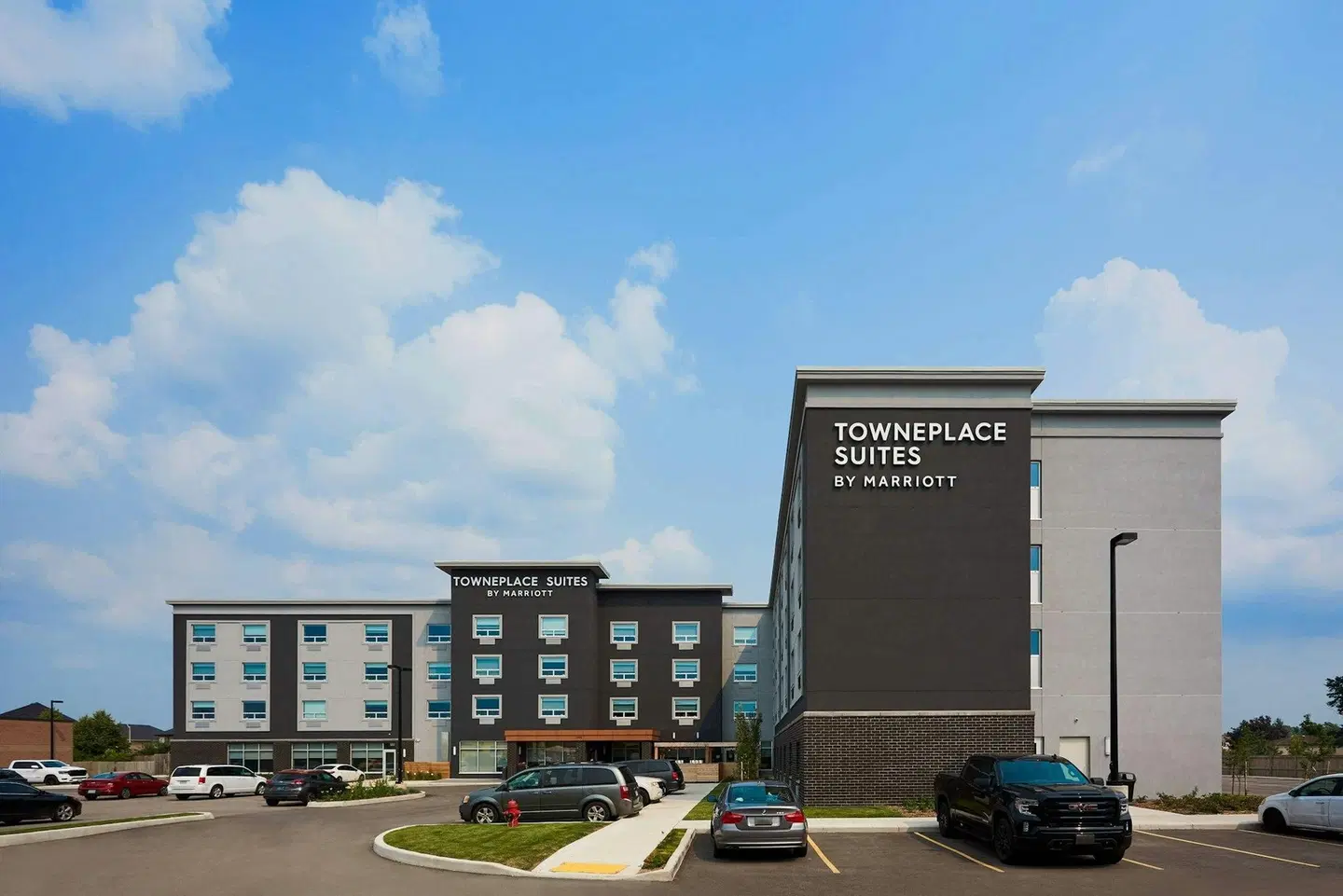 TownePlace Suites by Marriott Hamilton EXTERIOR