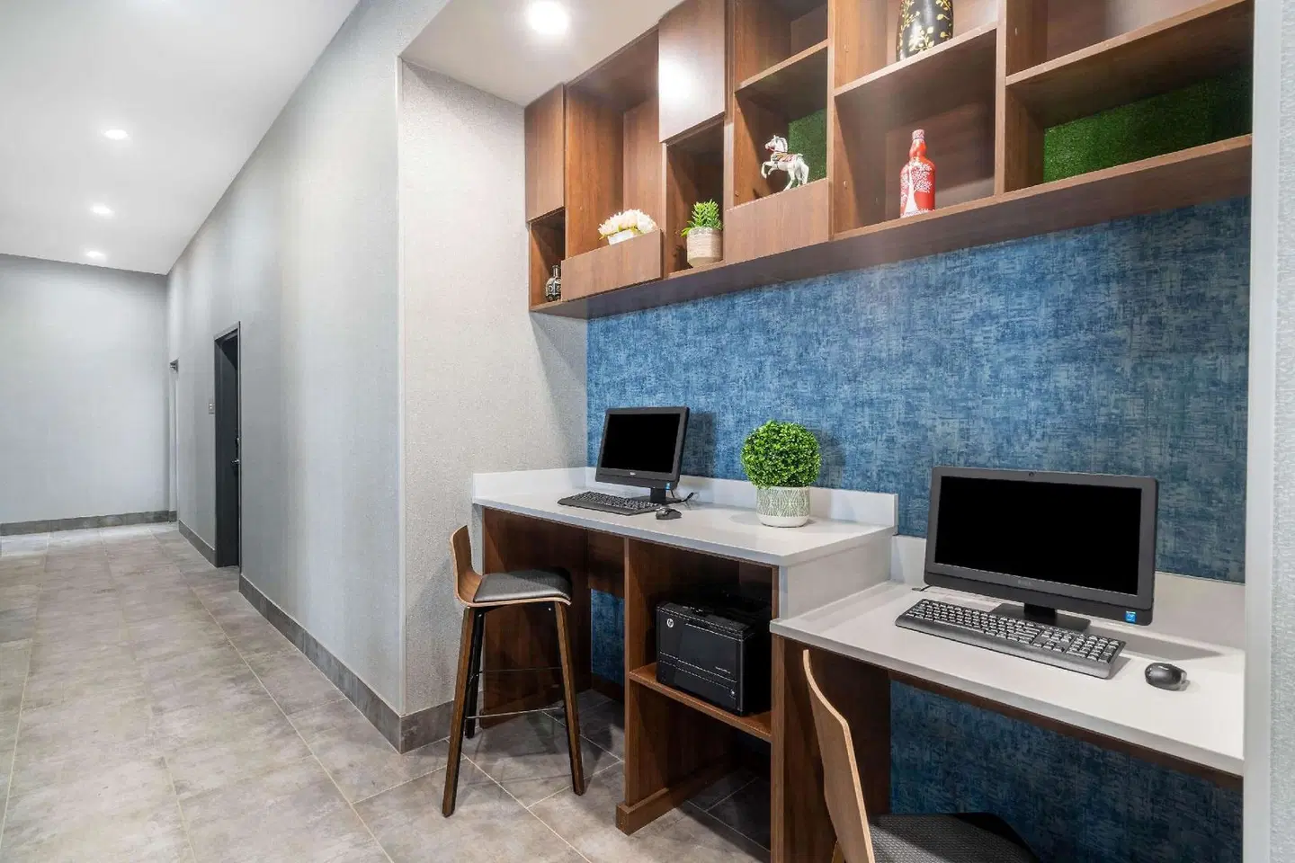 La Quinta Inn & Suites by Wyndham Louisville East Badezimmer