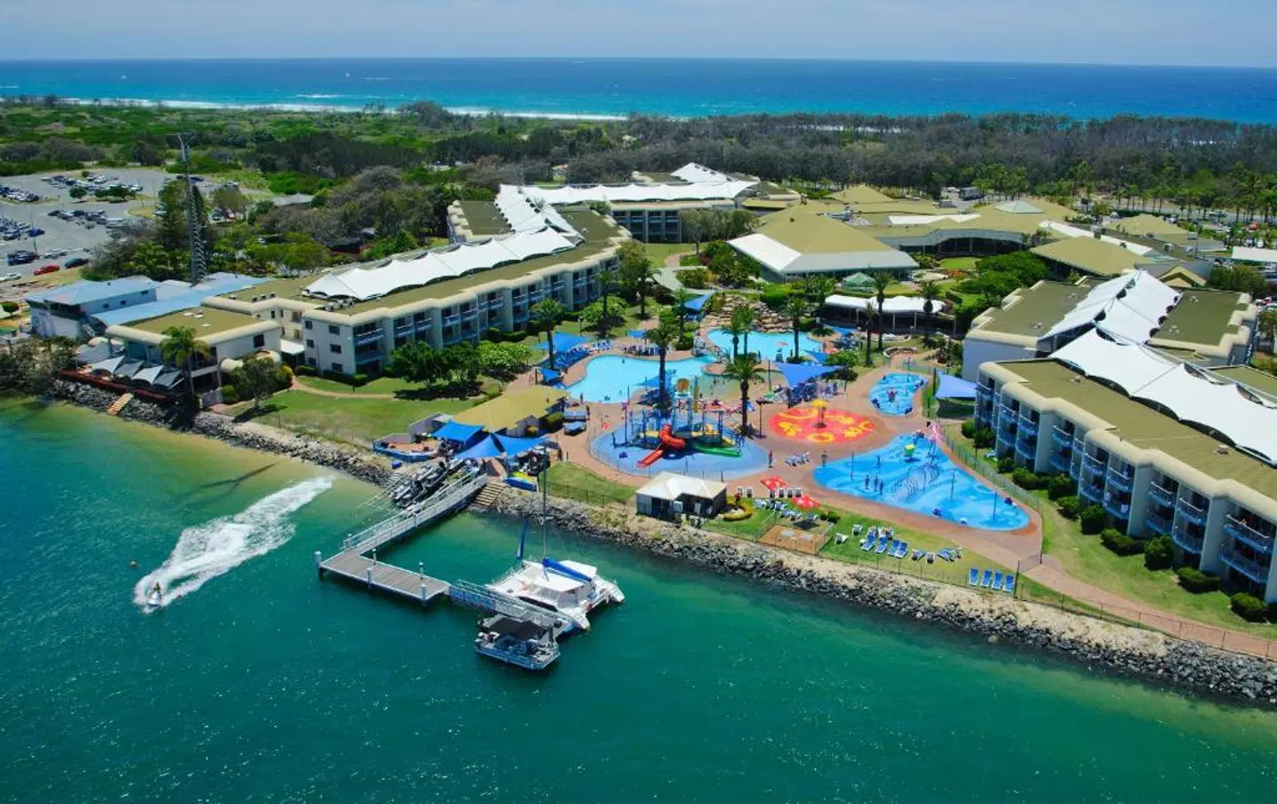 Sea World Resort & Water Park EXTERIOR