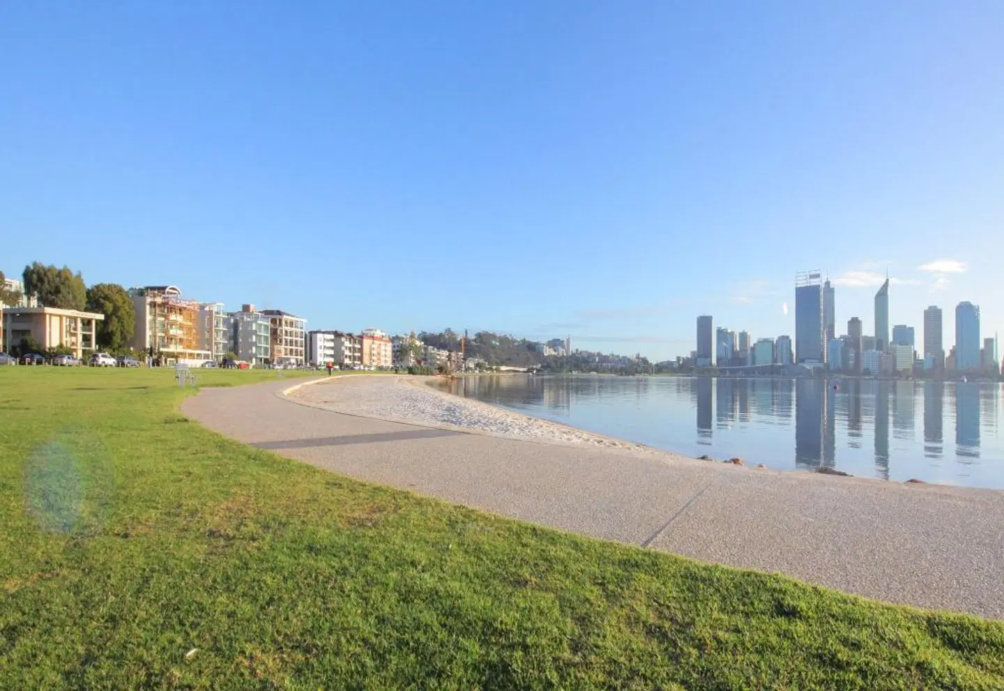 The Peninsula Riverside Serviced Apartments Strand
