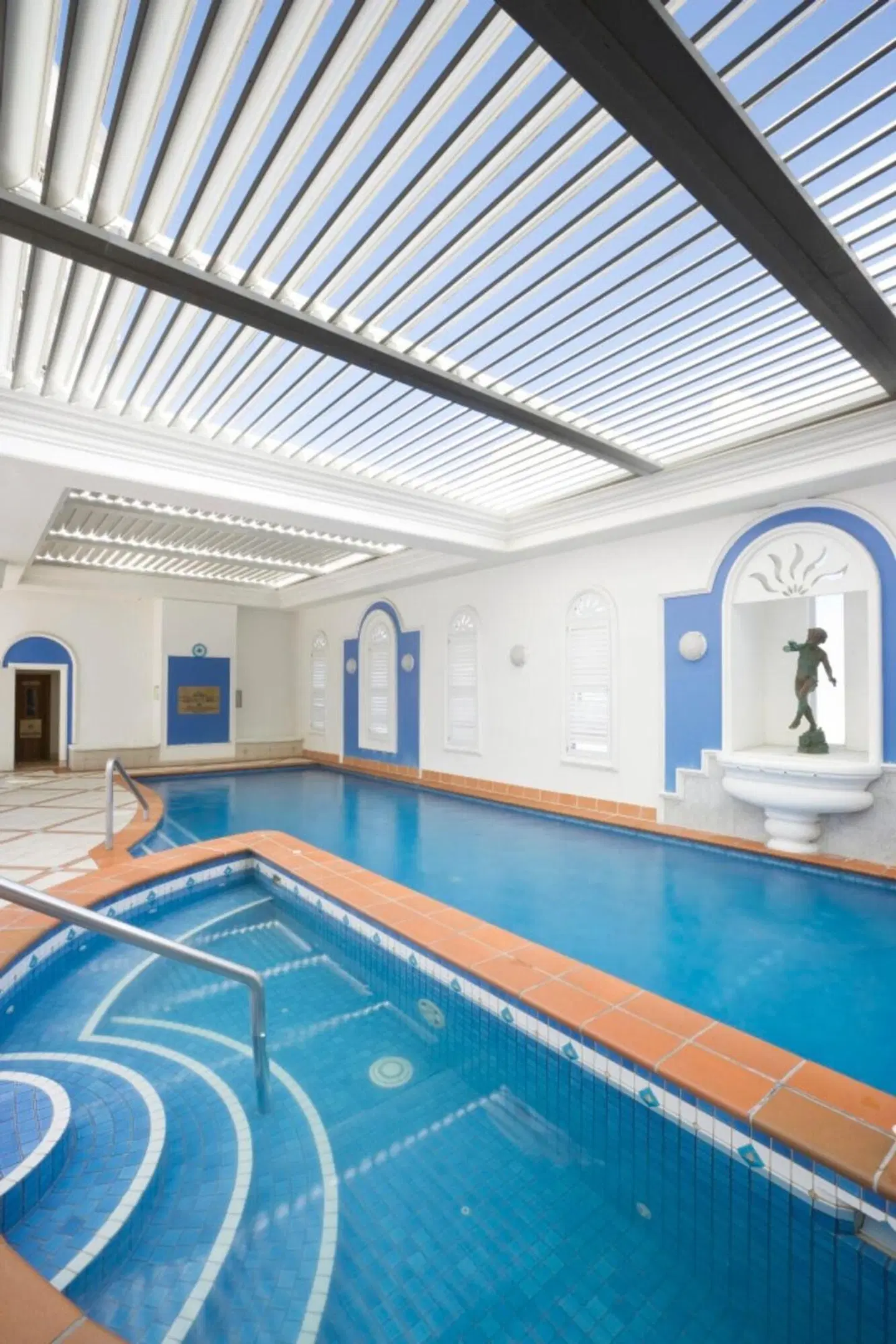 Phoenician Resort Hallenbad