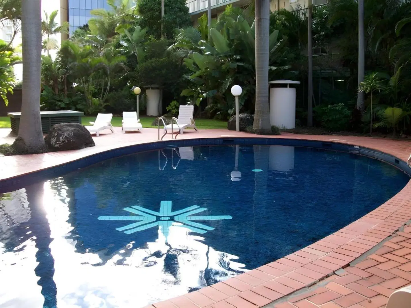 Centrepoint Resort OUTDOOR_POOL