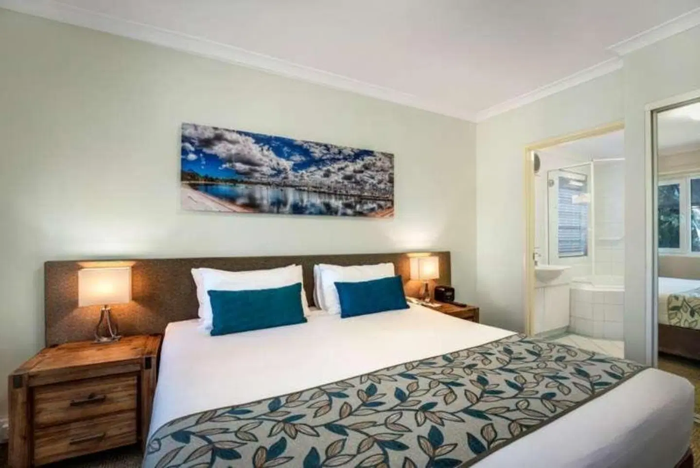 Broadwater Resort Apartments ROOM_EXAMPLE