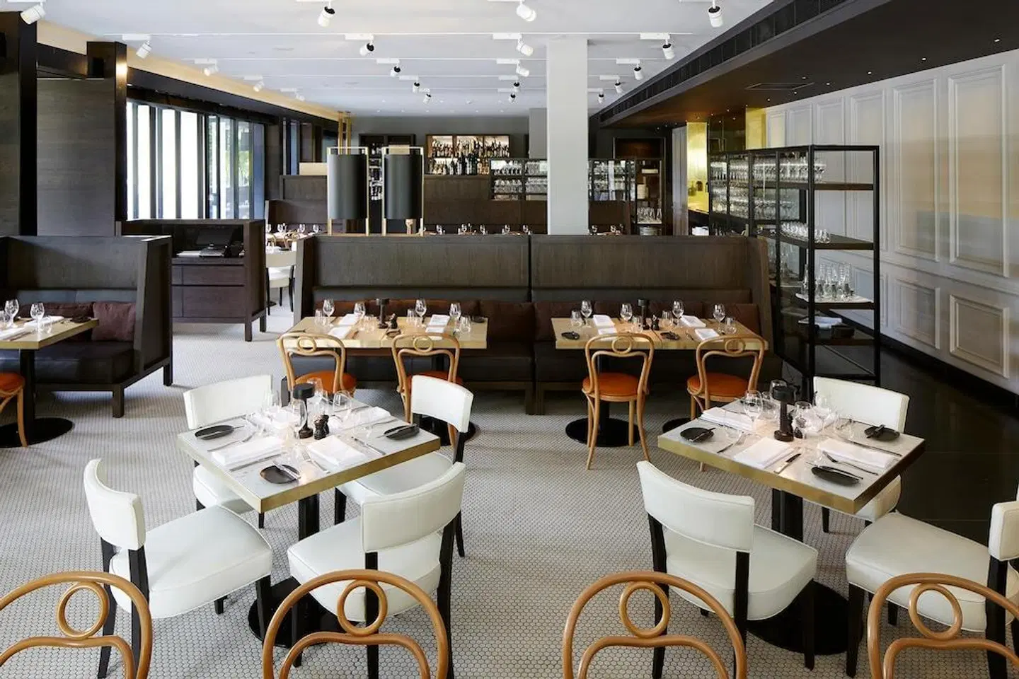 Brassey Hotel Restaurant