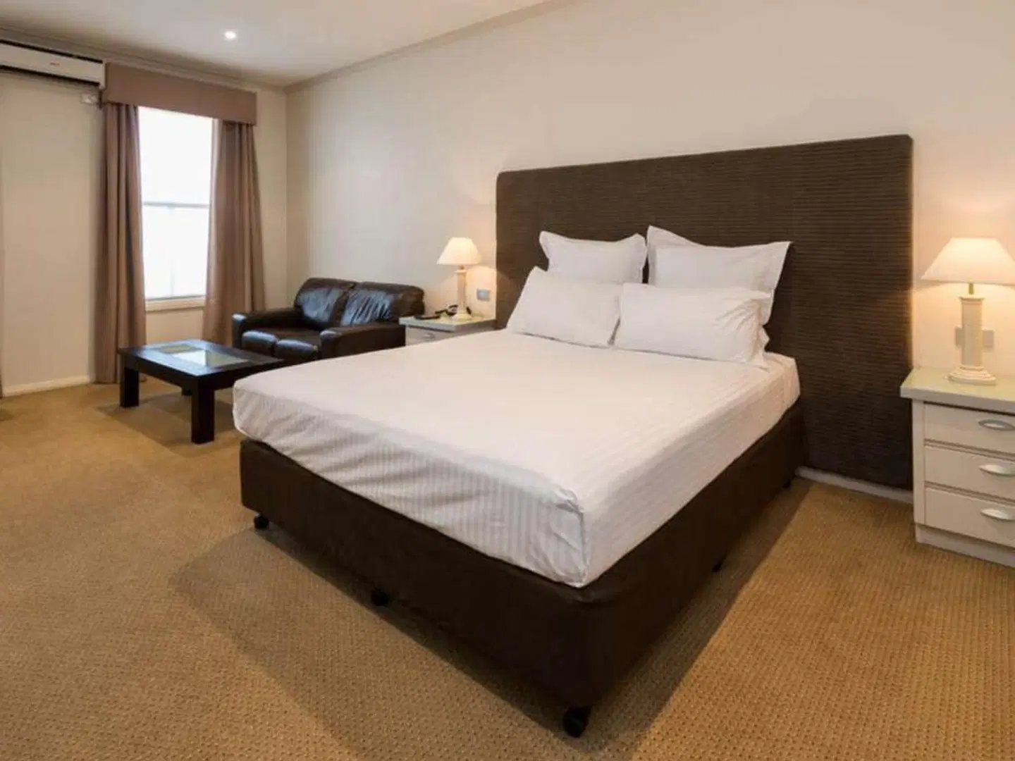 Beau Monde International ROOM_EXAMPLE