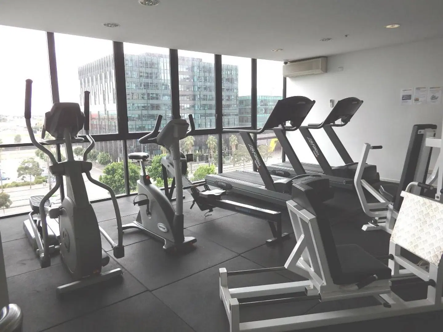 AKOM Docklands SPORTS_AND_LEISURE