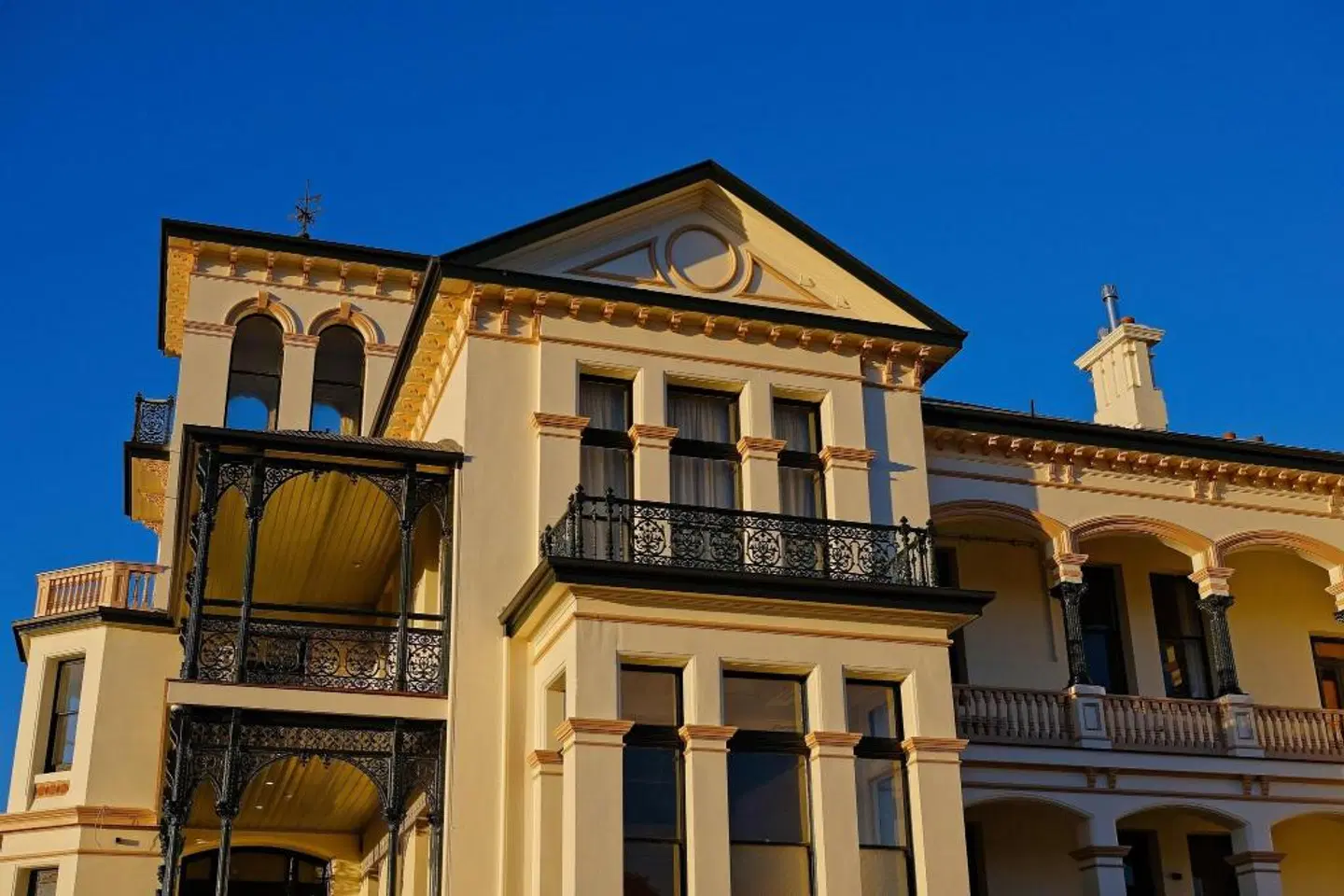 Maylands Lodge EXTERIOR