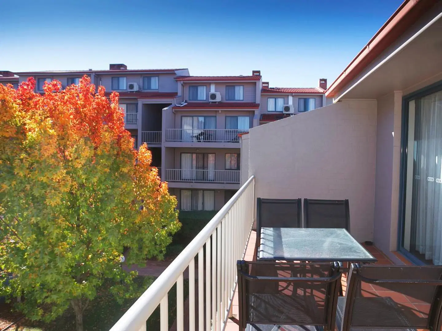 Pinnacle Apartments EXTERIOR