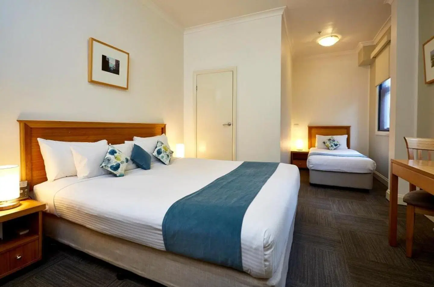 Sophia ROOM_EXAMPLE