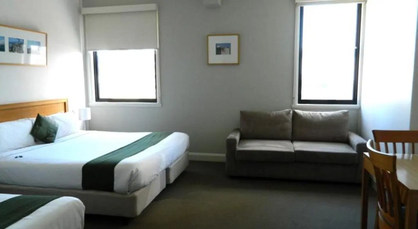 Sophia ROOM_EXAMPLE