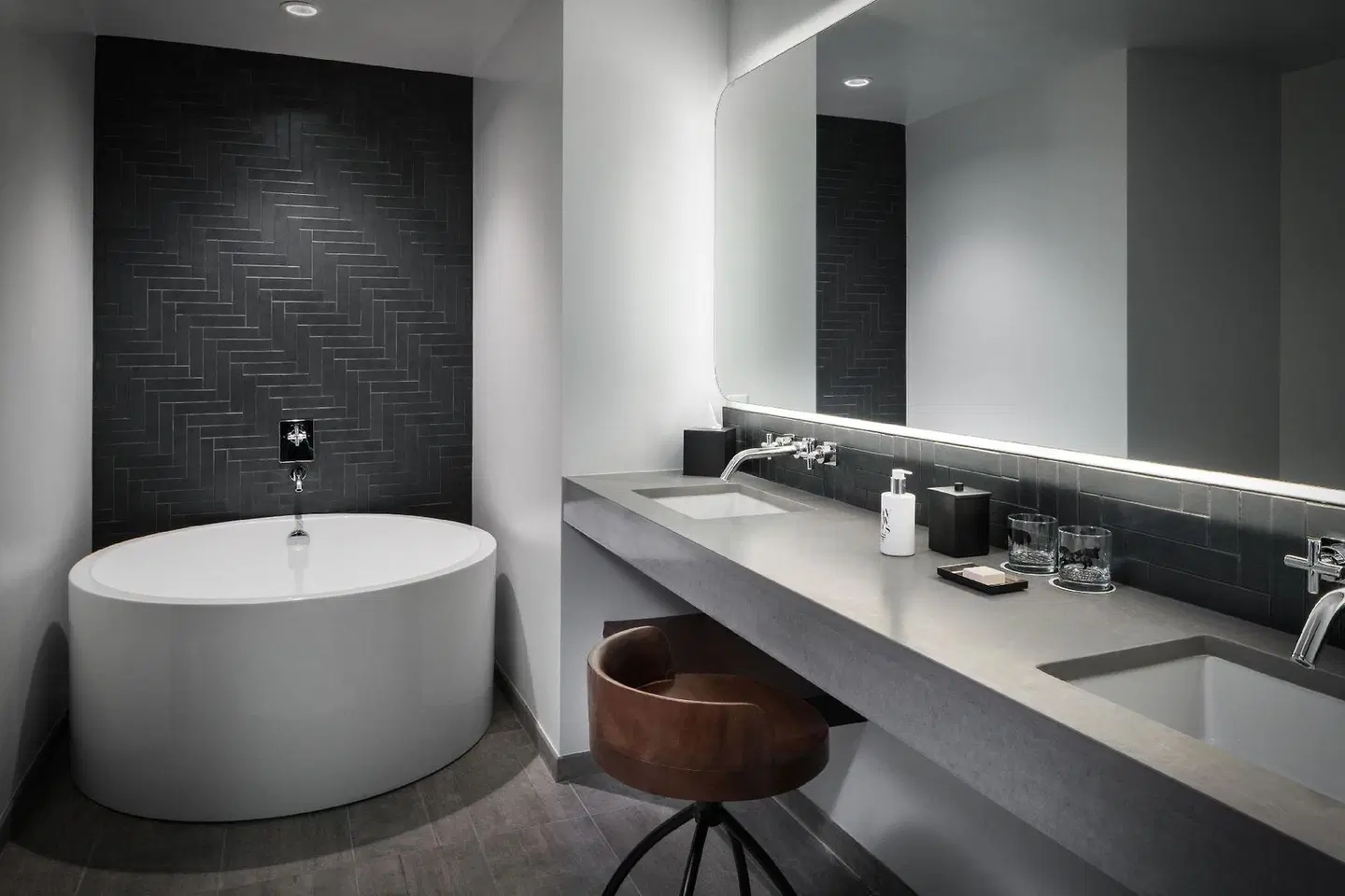 The Maven Hotel Badezimmer