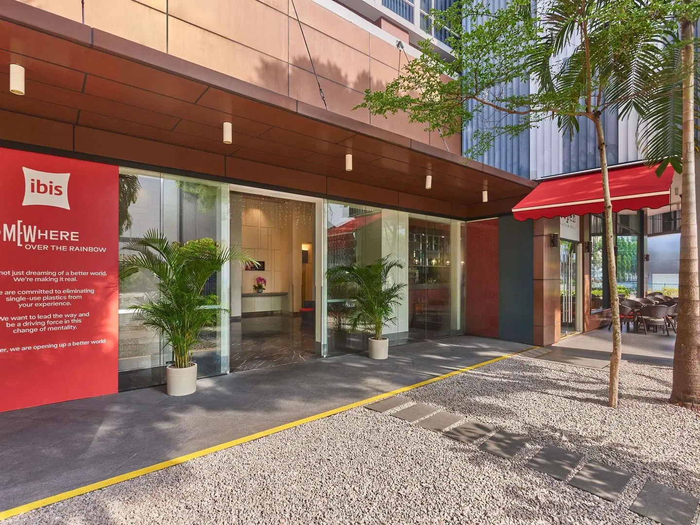 ibis Singapore Novena EXTERIOR