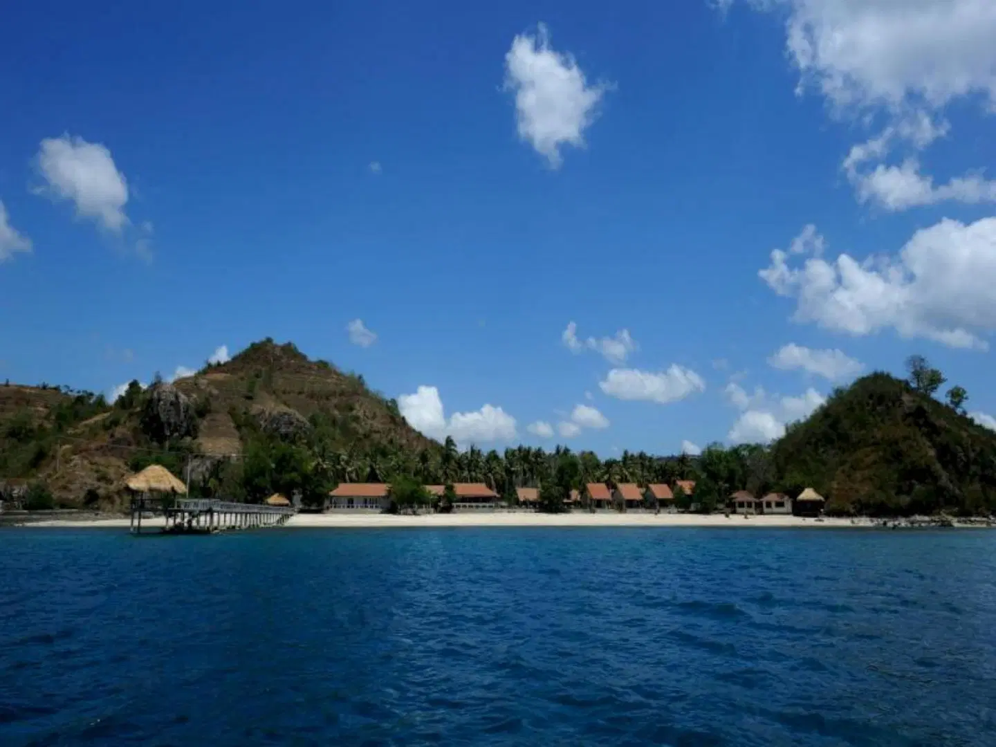 Cocotinos Sekotong Beach Resort LANDSCAPE