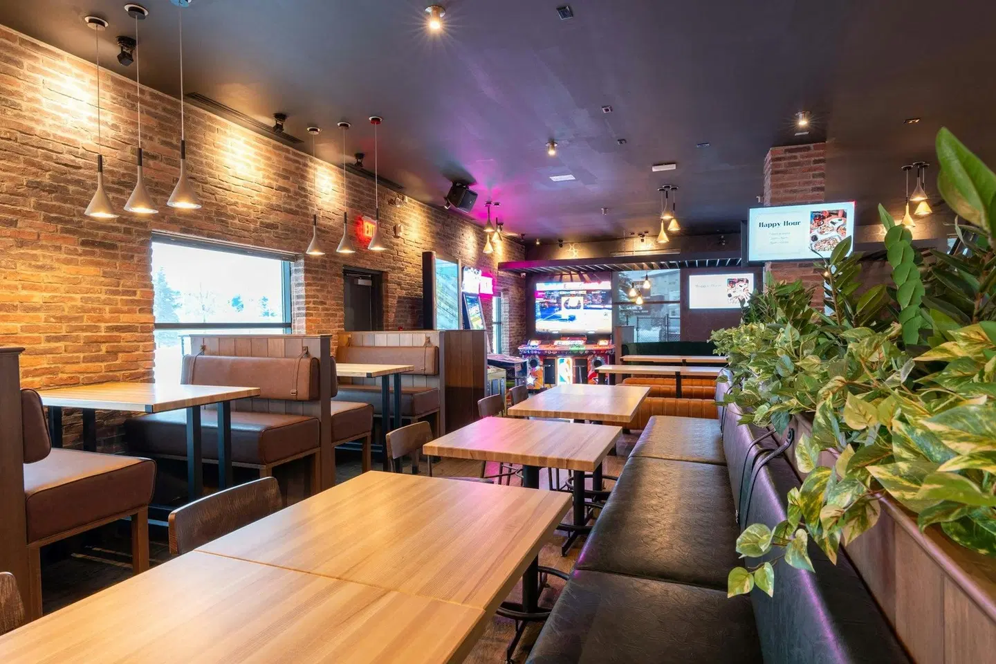 Sandman Hotel & Suites Calgary South Bar