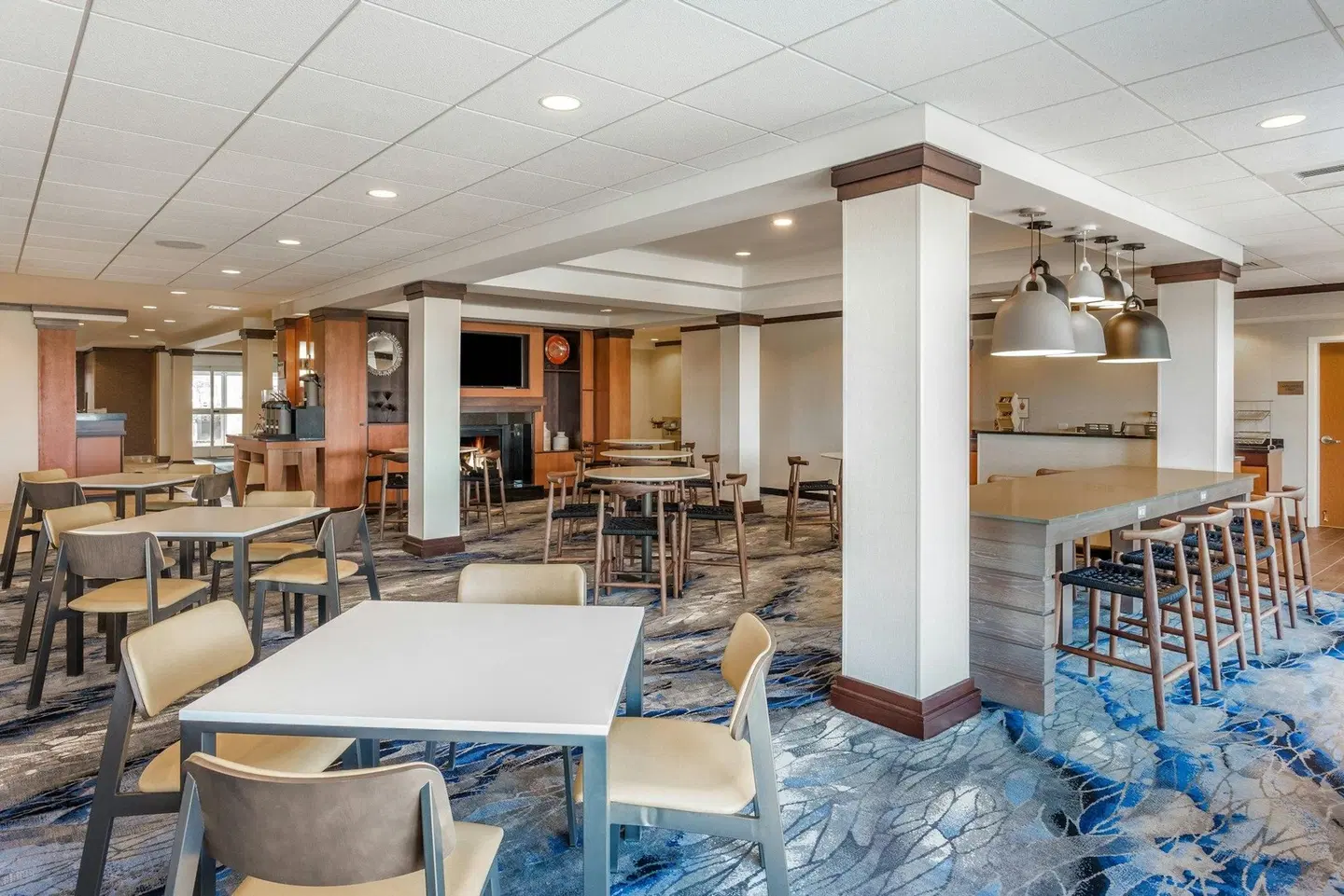 Fairfield by Marriott Inn & Suites Madison East LOUNGE_LOBBY