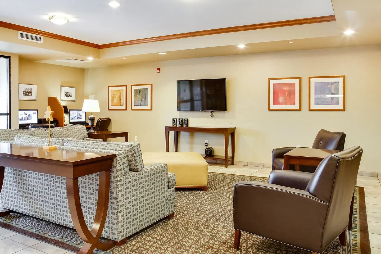 Candlewood Suites La Crosse by IHG LOUNGE_LOBBY
