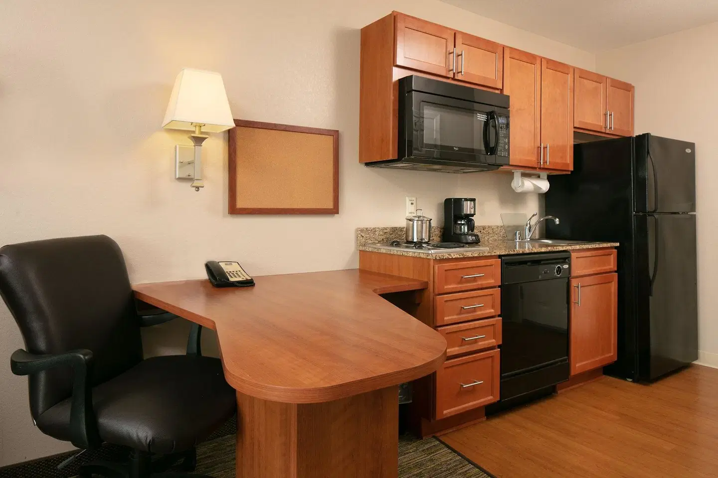 Candlewood Suites La Crosse by IHG ROOM_EXAMPLE