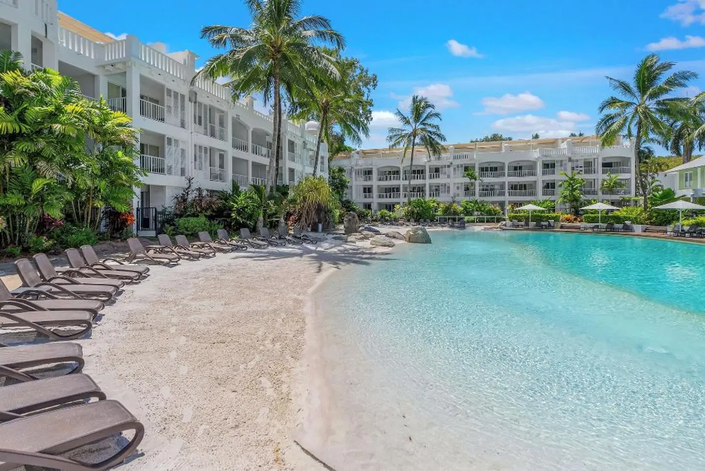 Elysium The Beach Club EXTERIOR