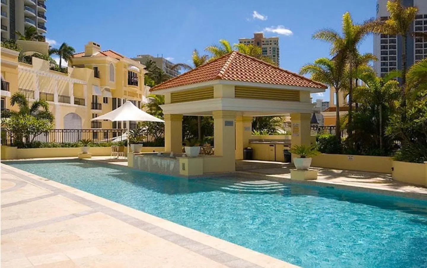 Chevron Renaissance - Private Apartments OUTDOOR_POOL