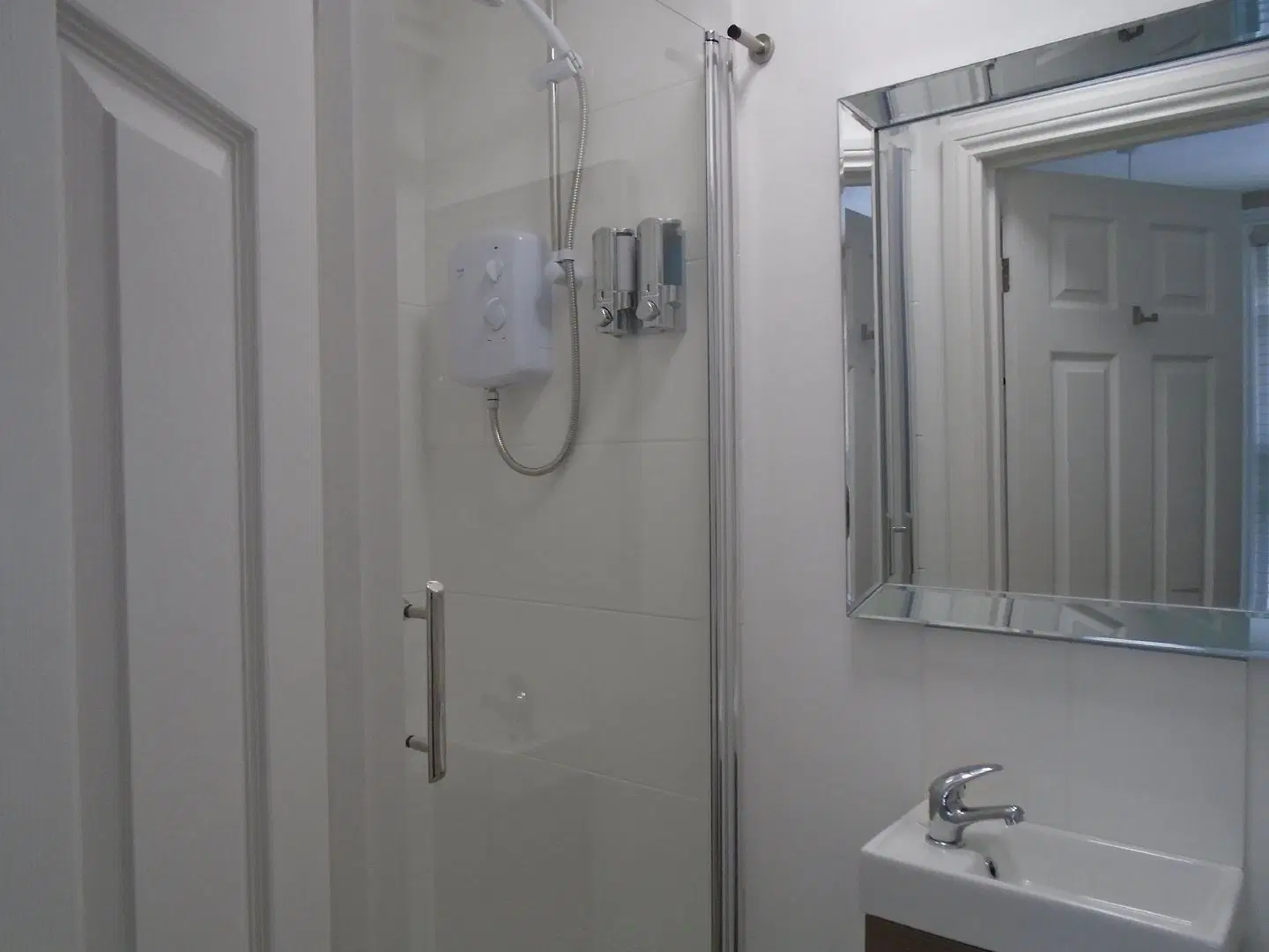 Redhouse Badezimmer