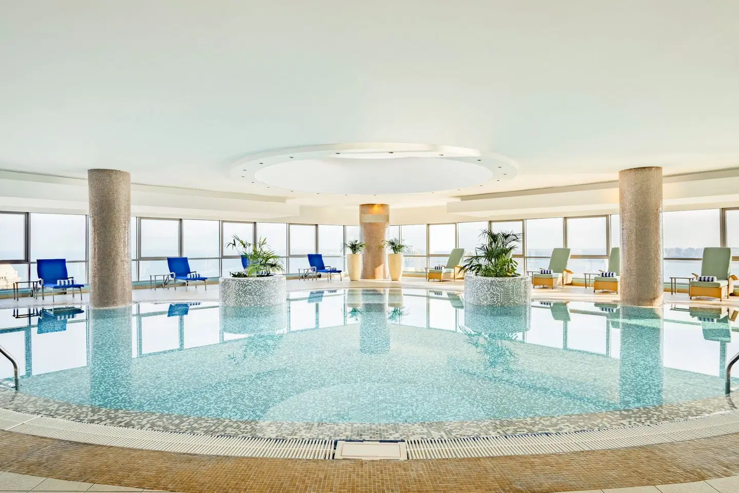Qabila Westbay Hotel Hallenbad