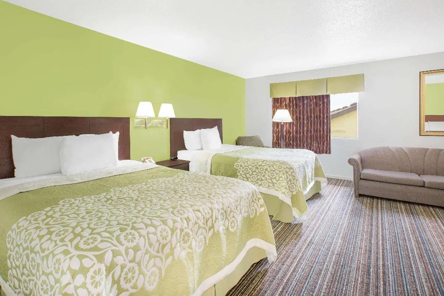 Days Inn by Wyndham York ROOM_EXAMPLE