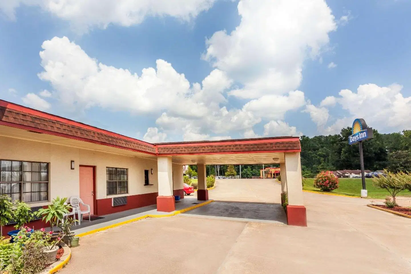 Days Inn by Wyndham Yazoo City EXTERIOR