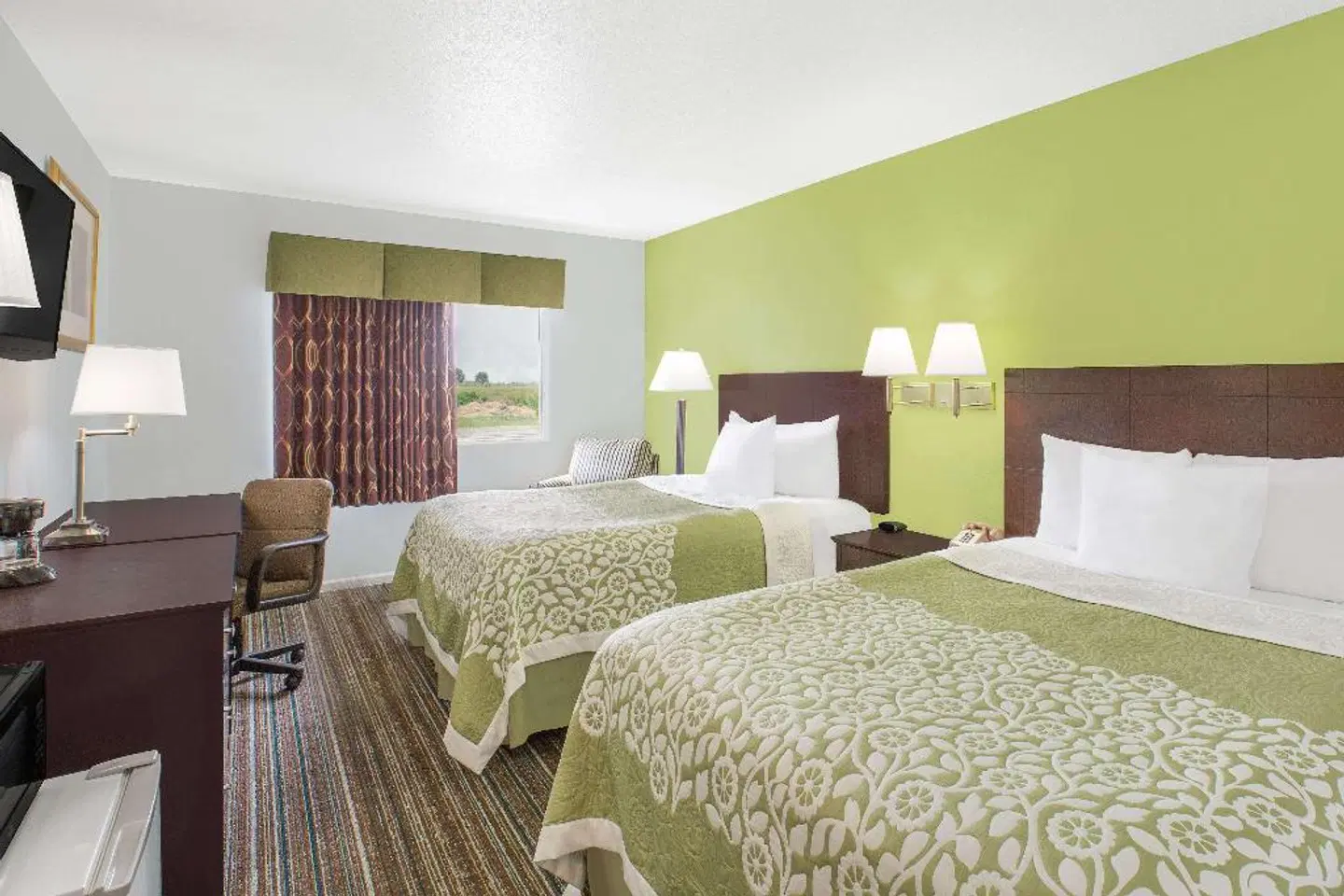 Days Inn by Wyndham York ROOM_EXAMPLE