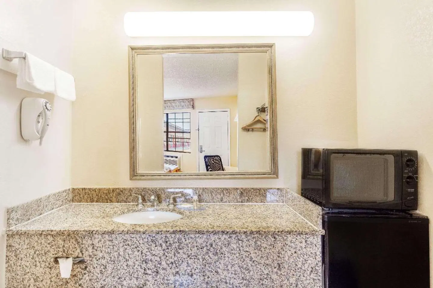 Days Inn by Wyndham Yazoo City LOUNGE_LOBBY