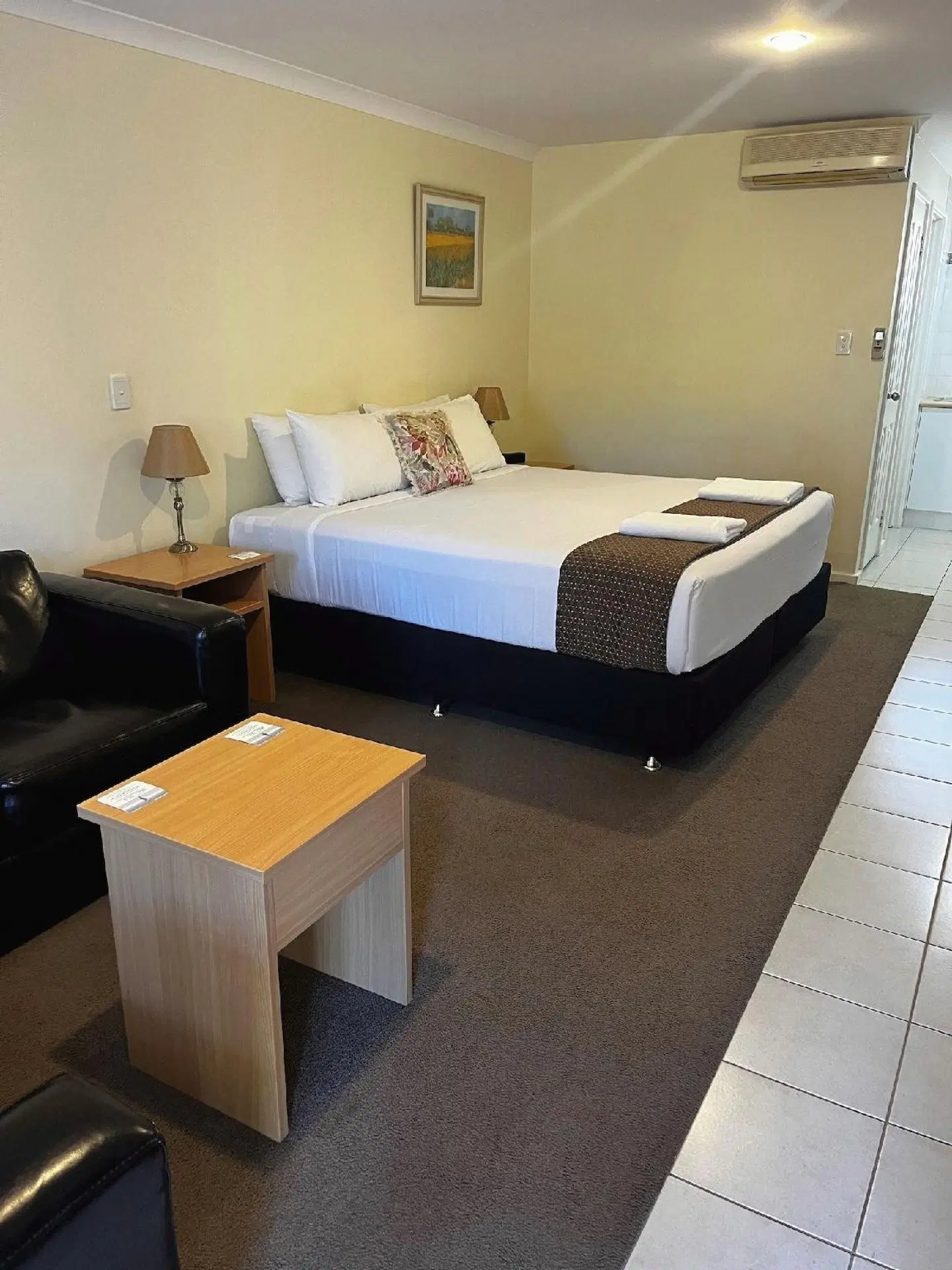 Emu Point Motel ROOM_EXAMPLE