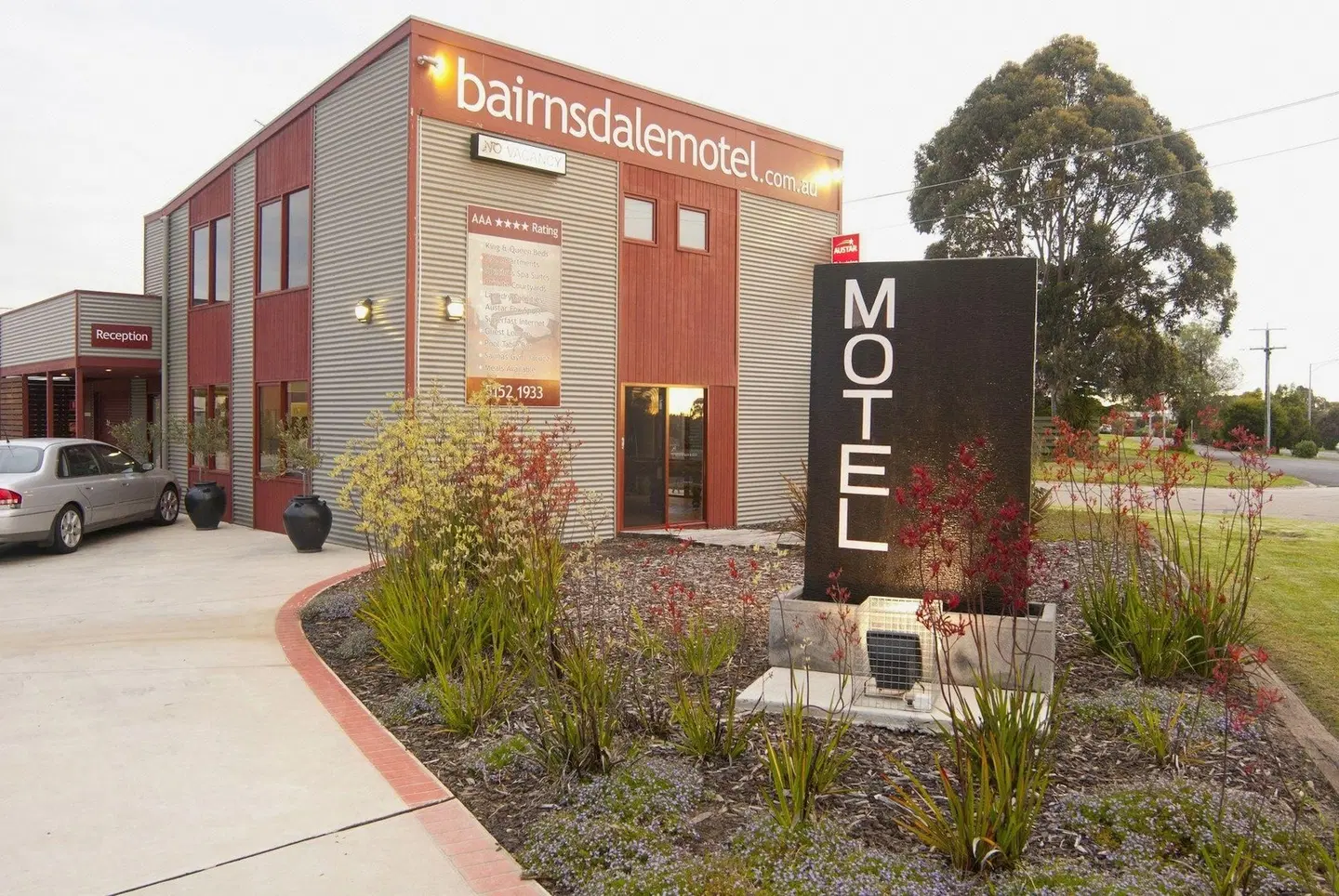 Bairnsdale Motel EXTERIOR