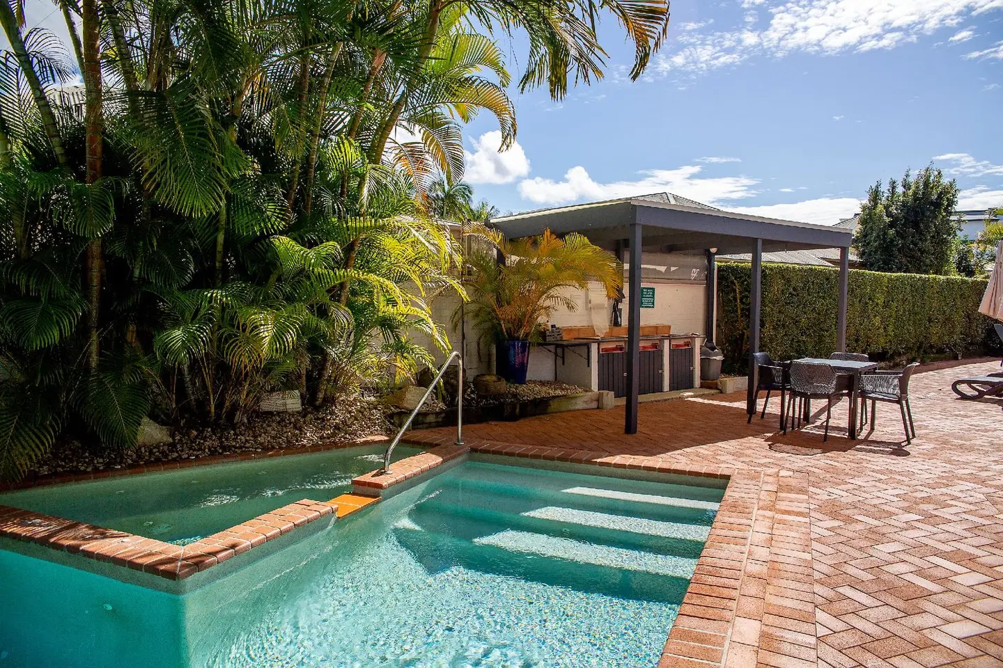 Rimini Holiday Apartments OUTDOOR_POOL