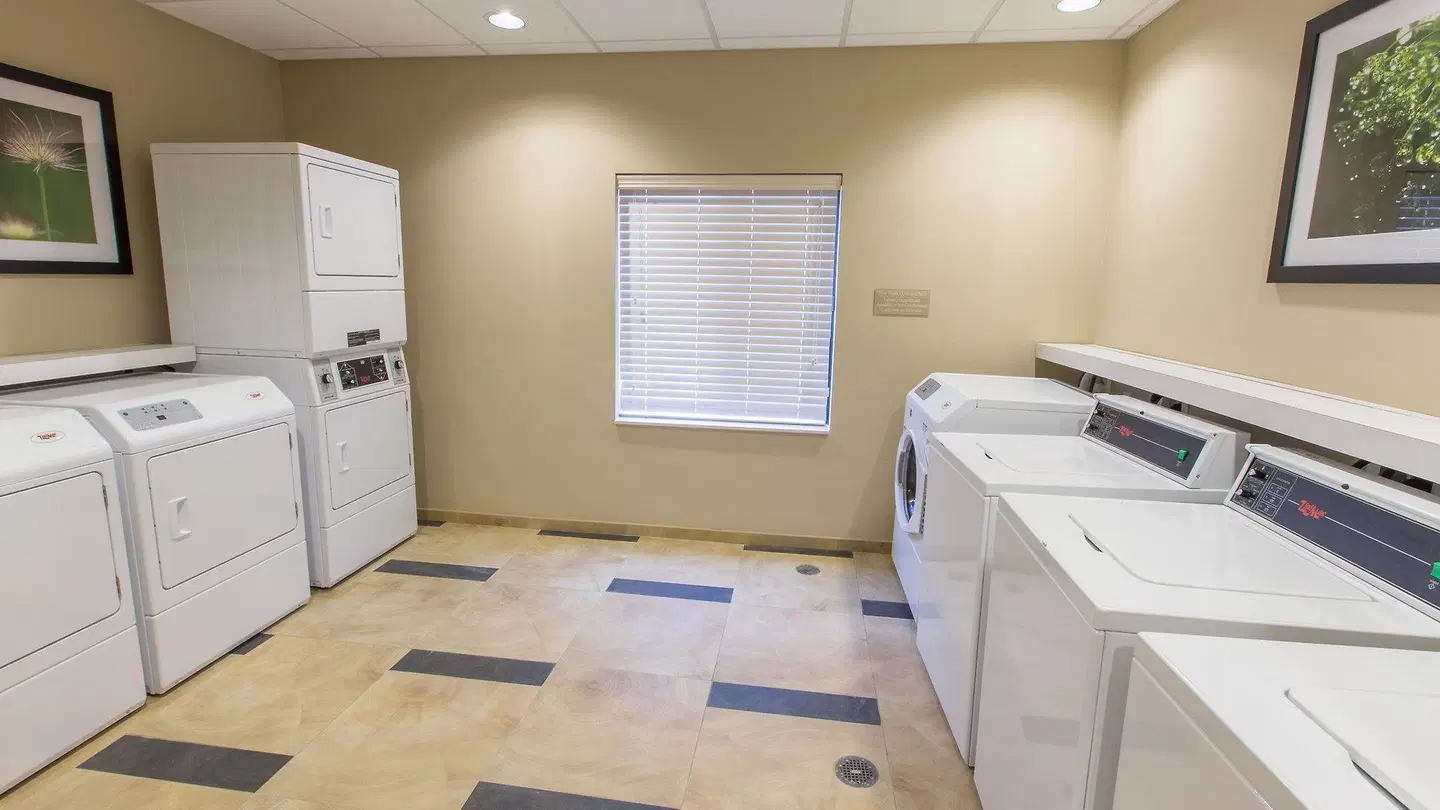 Candlewood Suites Overland Park - W 135th St. by IHG Badezimmer