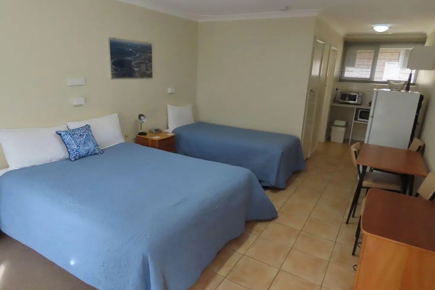 Emu Point Motel ROOM_EXAMPLE