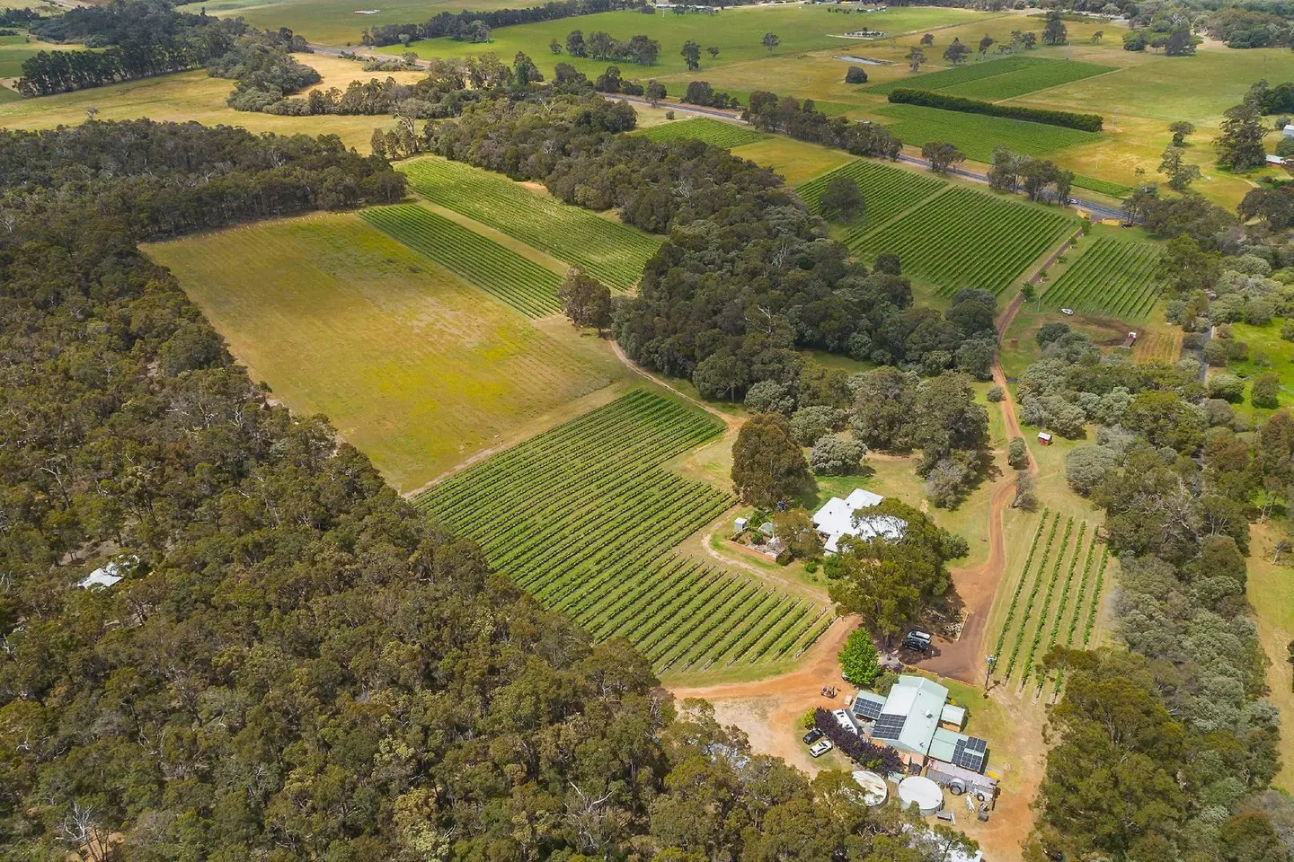 Island Brook Estate Winery and Chalets LANDSCAPE