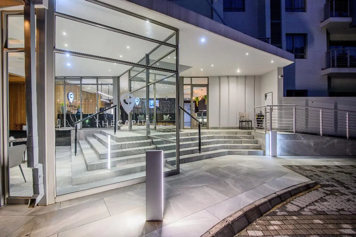 The Capital on Bath LOUNGE_LOBBY