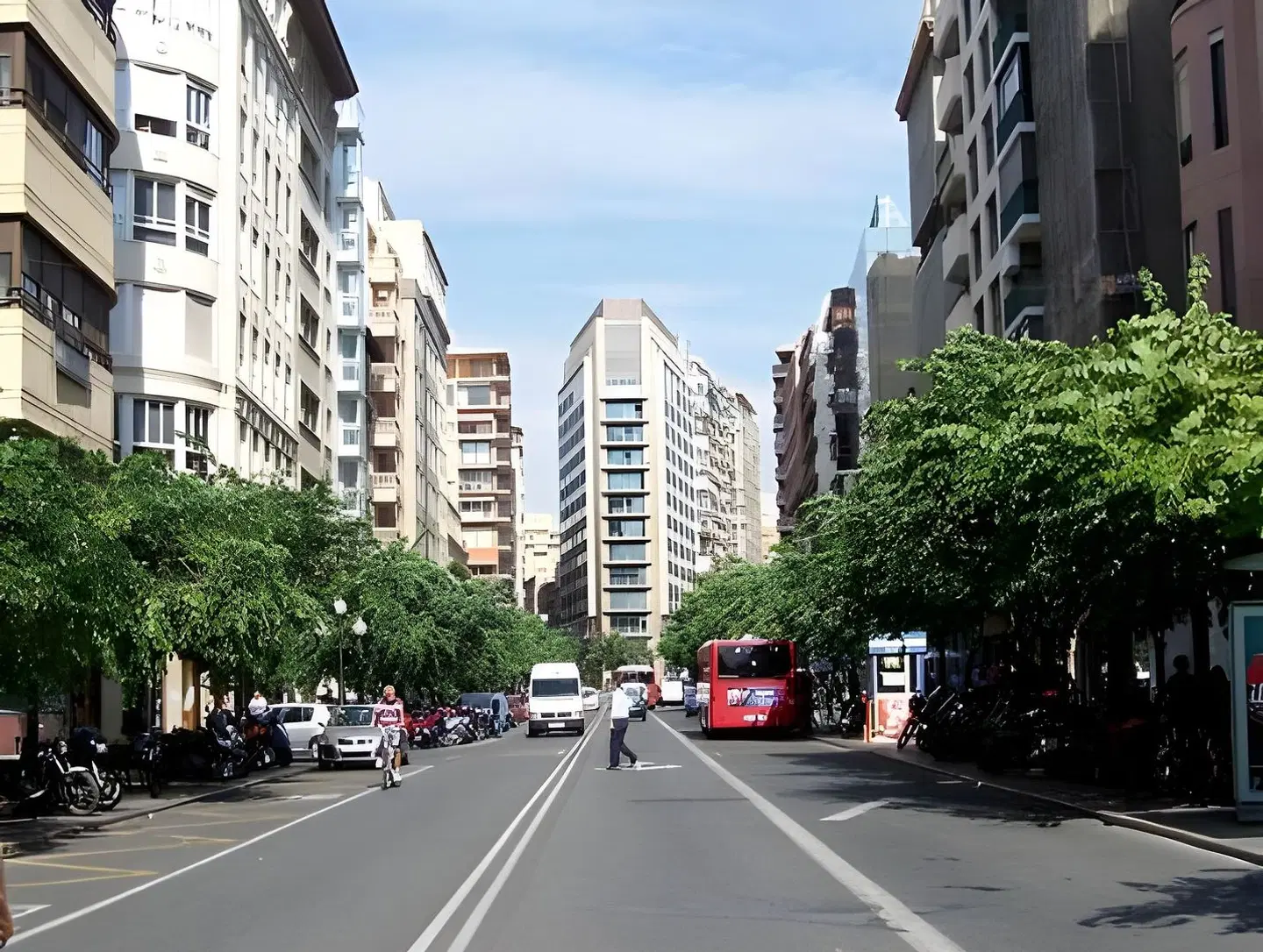 Cervantes EXTERIOR