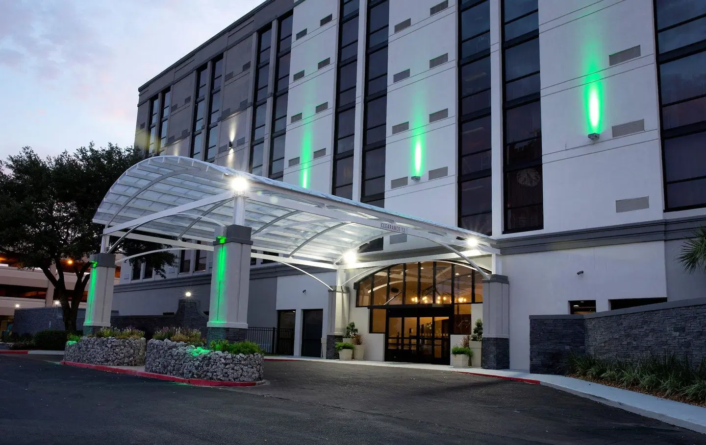 Holiday Inn Alexandria - Downtown by IHG EXTERIOR