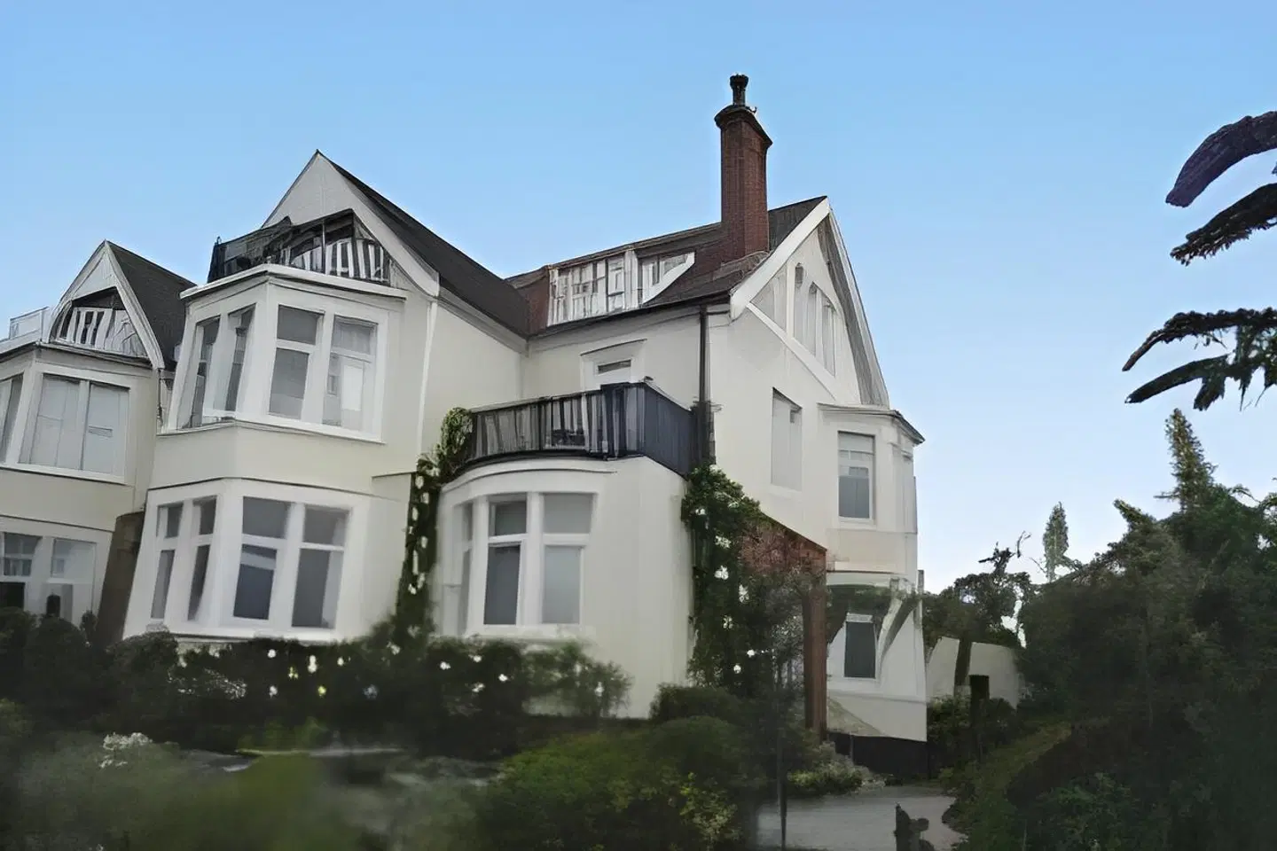 Chelsea House EXTERIOR
