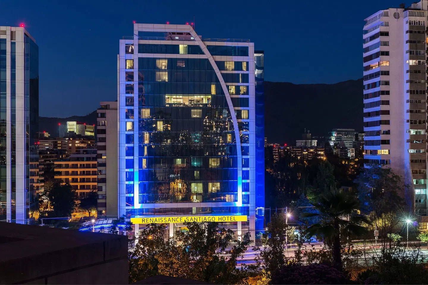 Renaissance Santiago Hotel EXTERIOR