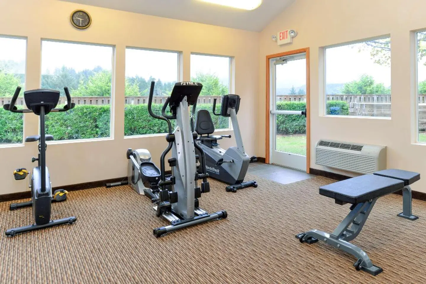 Best Western PLUS Landmark Inn SPORTS_AND_LEISURE