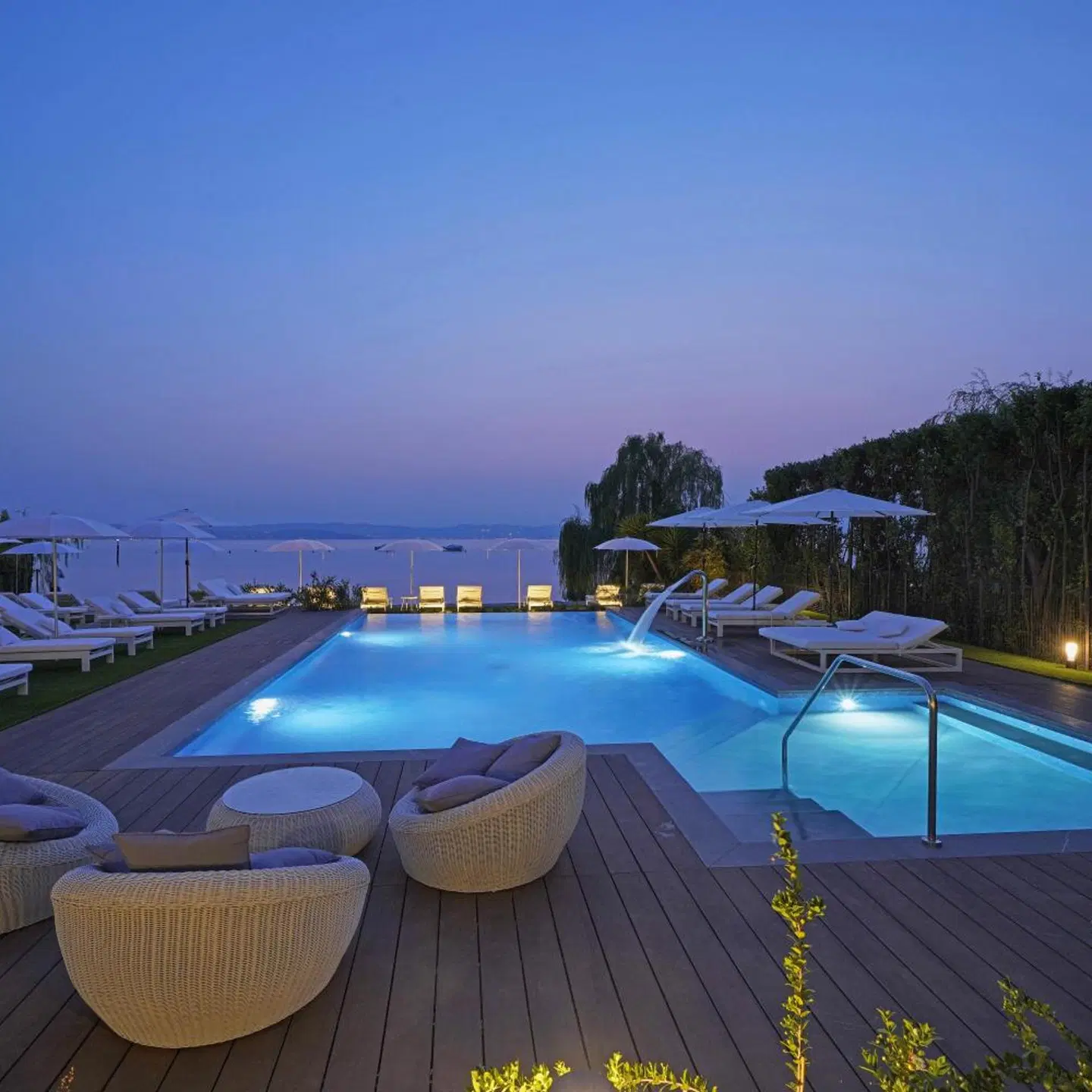 Hotel Unico By Dori OUTDOOR_POOL