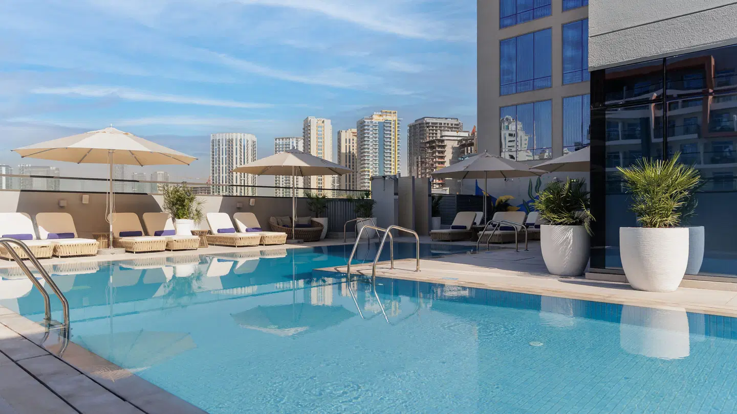 Holiday Inn Dubai Village Circle OUTDOOR_POOL