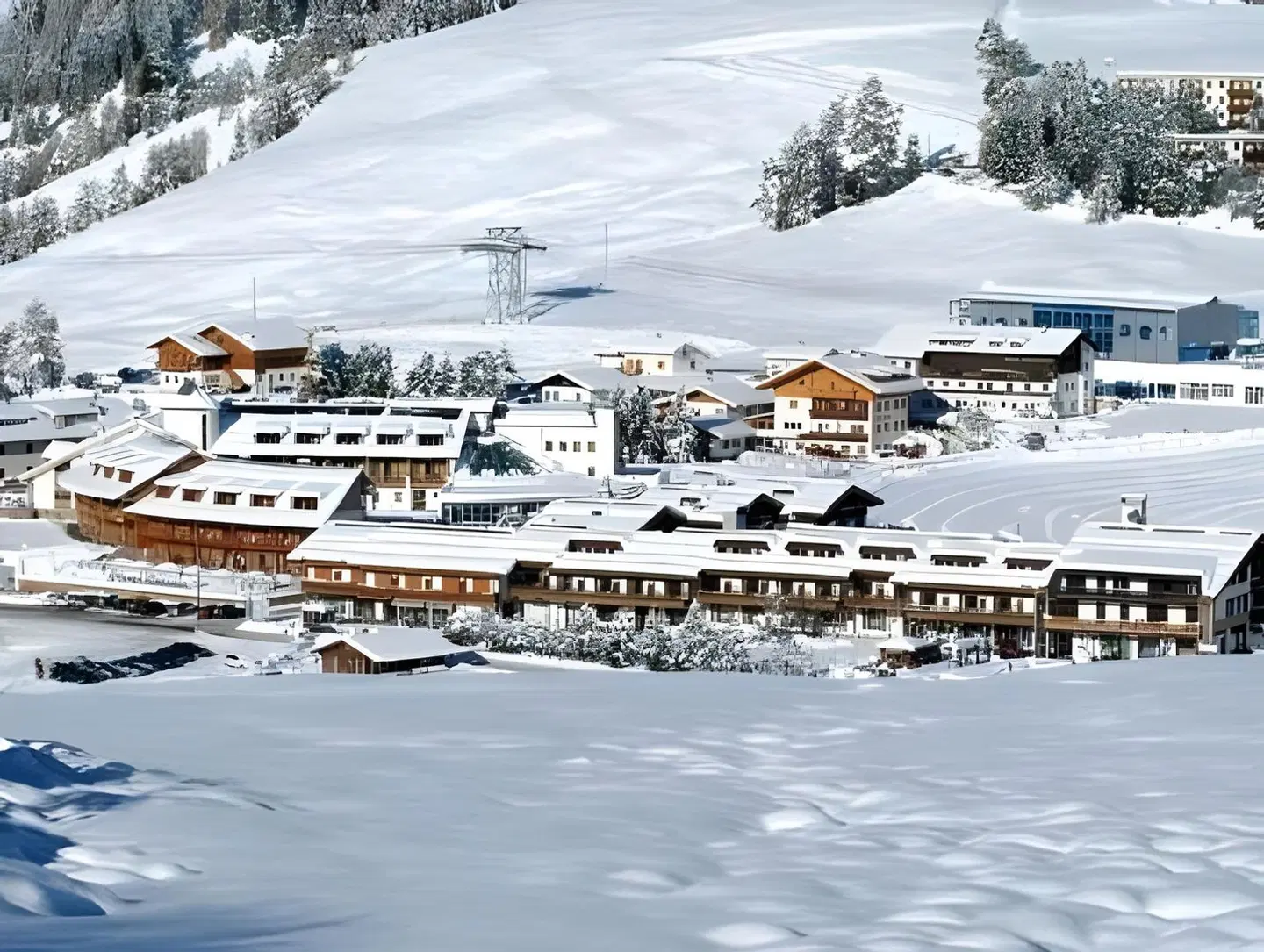 Seiser Alm Plaza LANDSCAPE